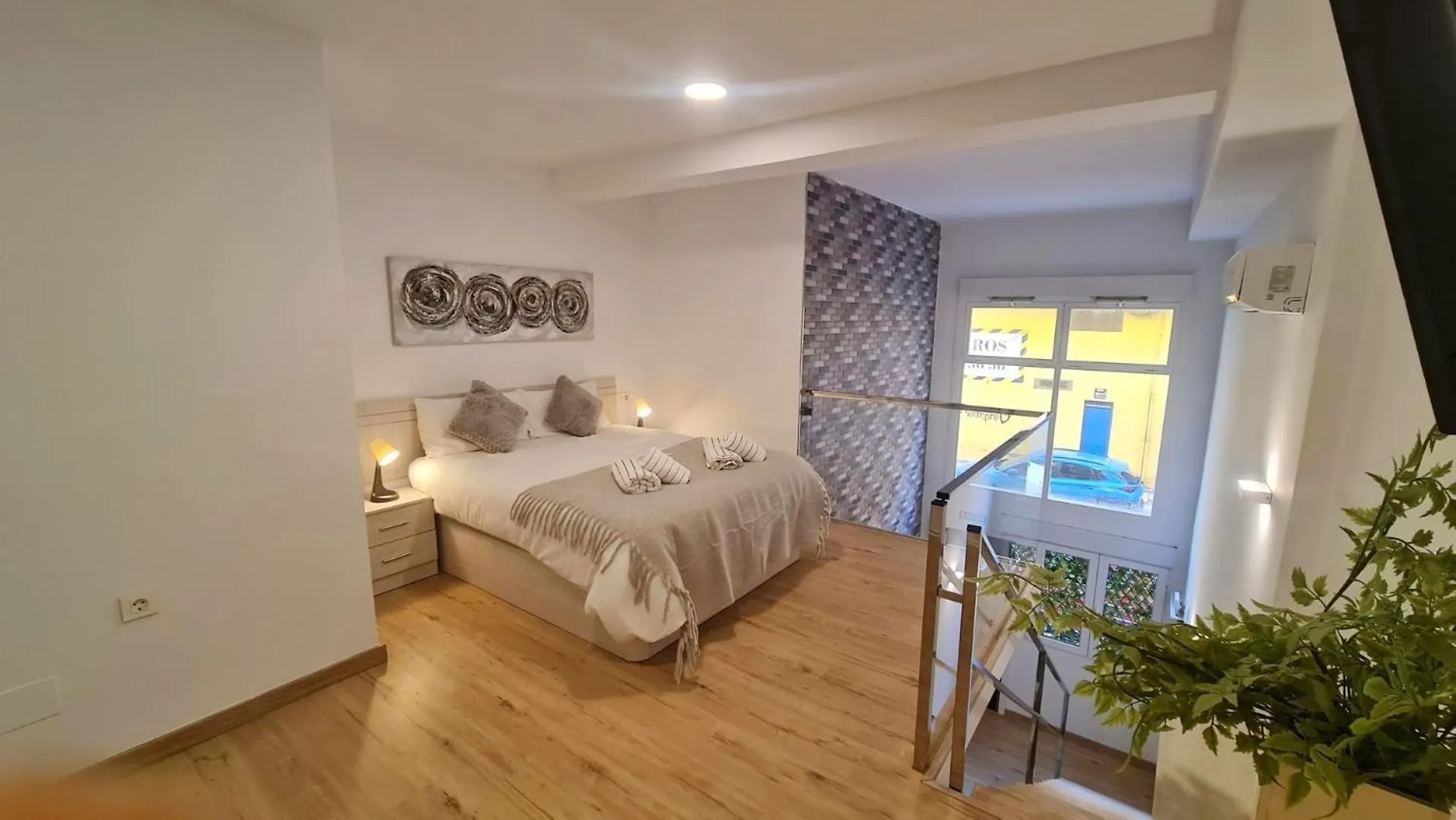 Duplex Huelin II & Beach Malaga 0*,