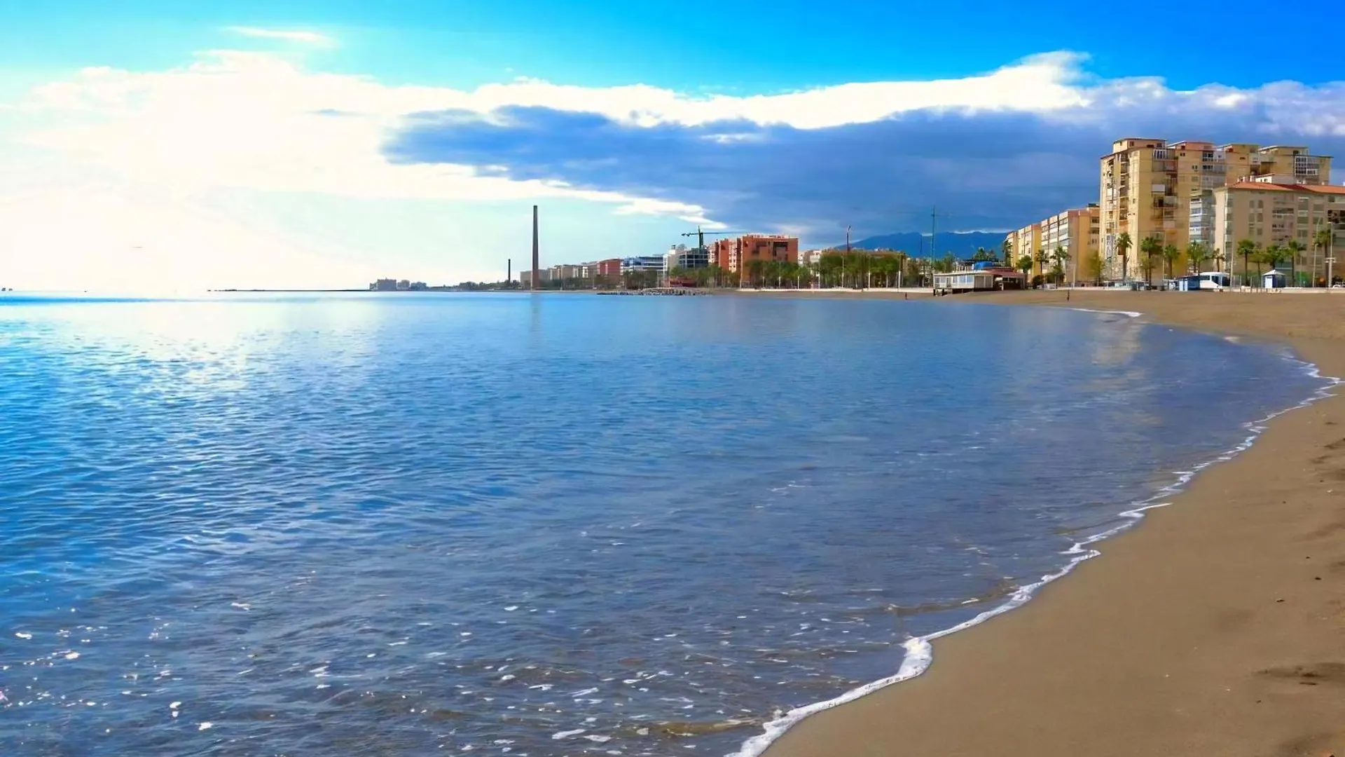Duplex Huelin II & Beach Malaga 0*,  Spain