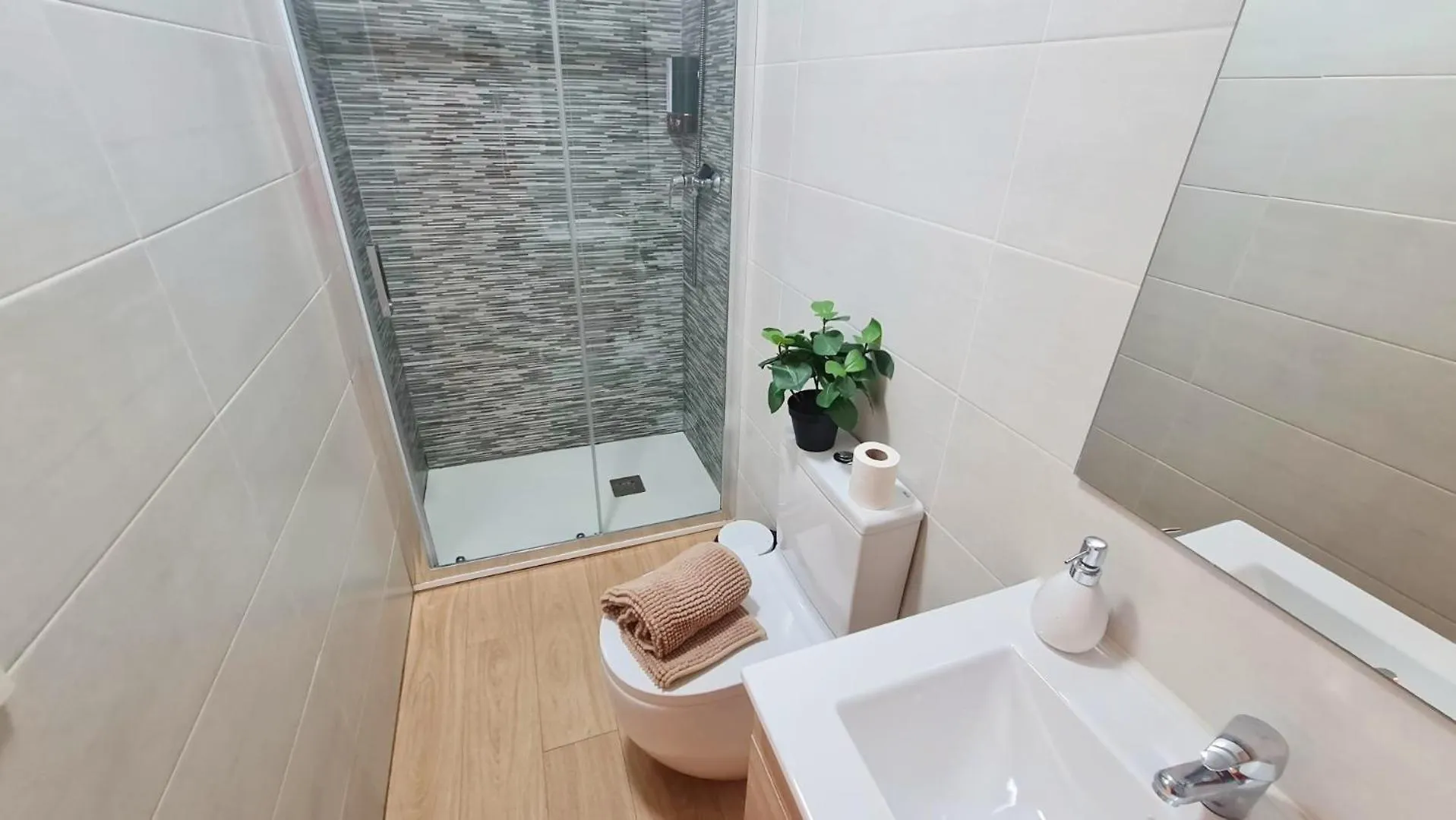 Apartment Duplex Huelin II & Beach Malaga
